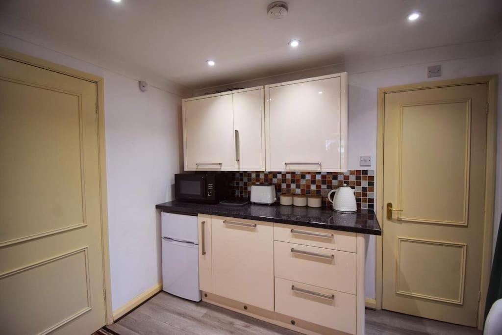 Mermaid Cottages Frinton-on-Sea Εξωτερικό φωτογραφία